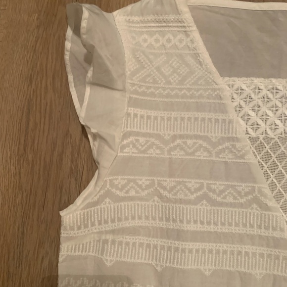 GAP semi sheer white cross-stitch design blouse - Picture 3 of 6